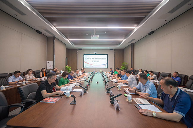 XLG_6076.jpg XLG_6076.jpg